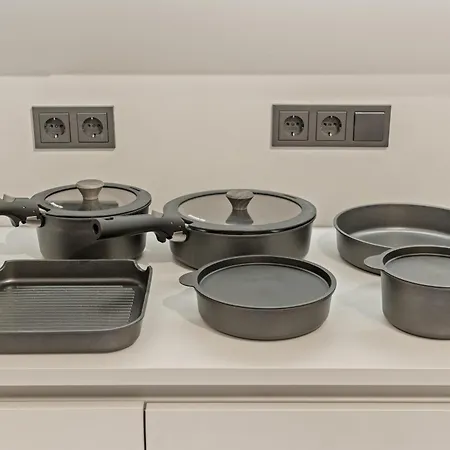 1-2 Personen - Parkplatz - Fahrradgarage - Zentrum - Kueche - Balkon - Klima Appartement Sankt Martin