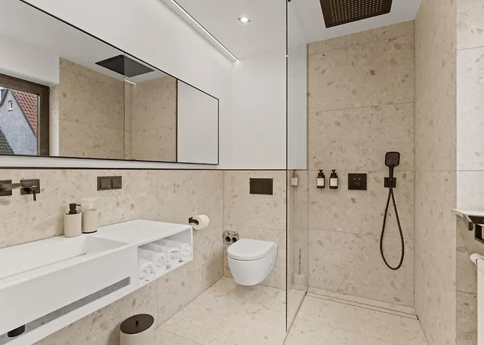 Apartament 1-2 Personen - Parkplatz - Fahrradgarage - Zentrum - Kueche - Balkon - Klima *