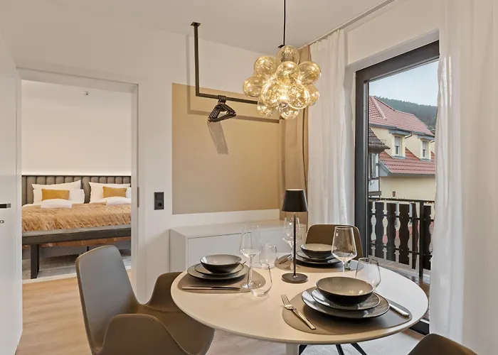 Apartament 1-2 Personen - Parkplatz - Fahrradgarage - Zentrum - Kueche - Balkon - Klima